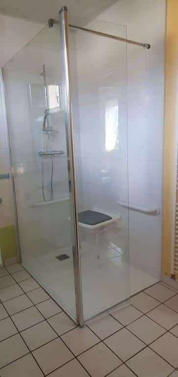 PMR douche avec siège